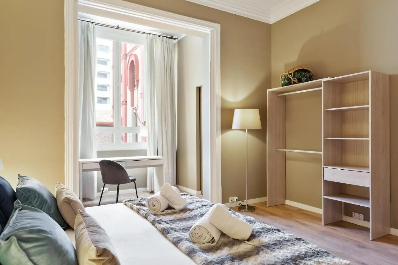 Ola Living Diagonal Apartments برشلونة