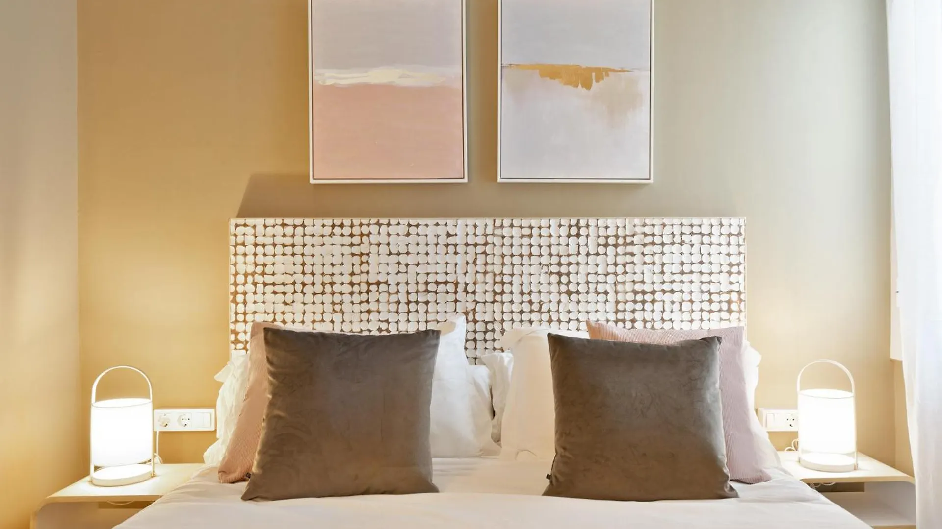 Ola Living Diagonal Apartments Barcelona